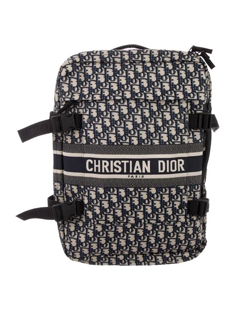 christian dior travel bag.